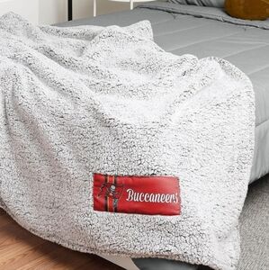 NEW NFL Tampa Bay BUCCANEERS Big Logo Cloud Sherpa Blanket 60" x 70" great gift!